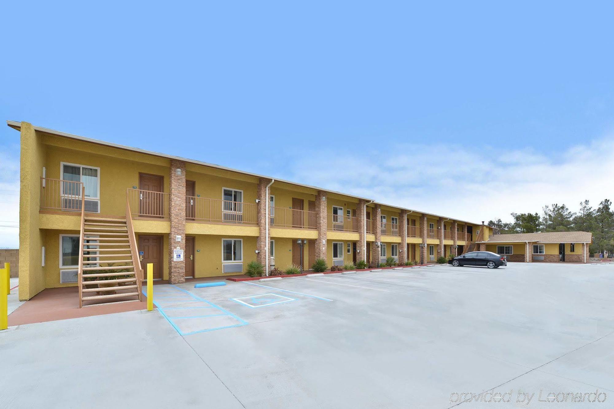 Rodeway Inn Adelanto Us 395 Экстерьер фото